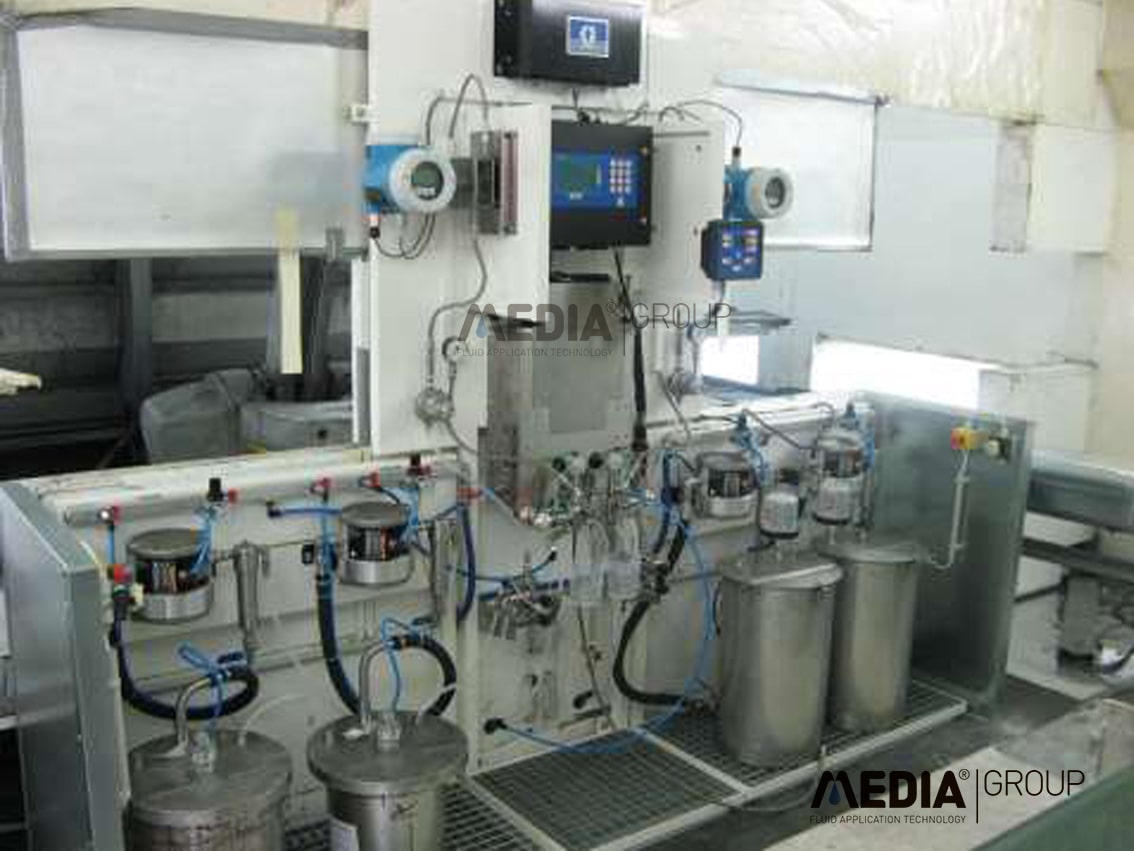 Media Engineering offers complete systems for feeding, dosing and mixing two / three-component paintwork materials